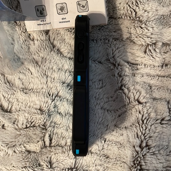 IHome Armo Waterproof tough case for iPhone 6. Sleek, durable & lightweight. NIB - Picture 7 of 8